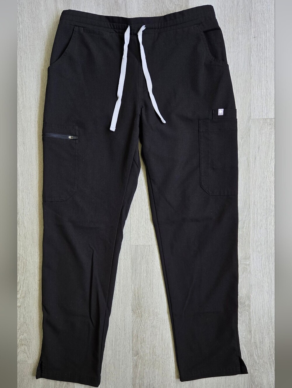 Figs Technical Collection -  Unisex Black cargo scrub pants, size S